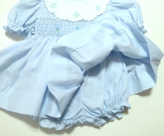 Vintage Smocked Dress- Sweet Baby Blue Smocked In… - image 4