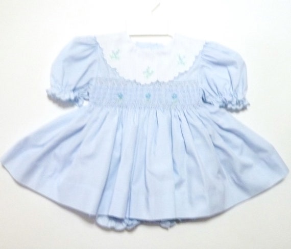 Vintage Smocked Dress- Sweet Baby Blue Smocked In… - image 2