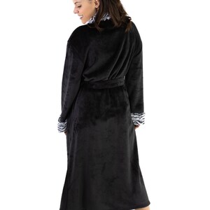 Love This Robe! Women's 48