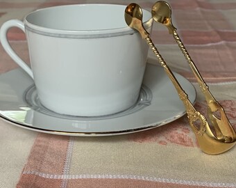 Christofle France 4&quot; Twisted Gold Metal Electroplate Heart Cornucopia Pattern Dessert / Coffee / Tea Clamp Sugar Nips / Tongs ~~ No Monogram