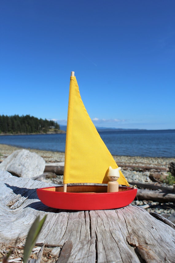 sailboat bath toy