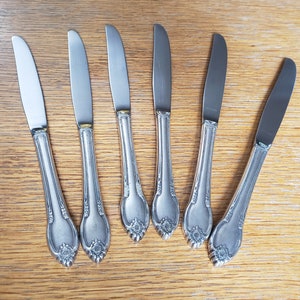 Set of 6 1847 Rogers Bros. International Silver Remembrance Dinner Knives