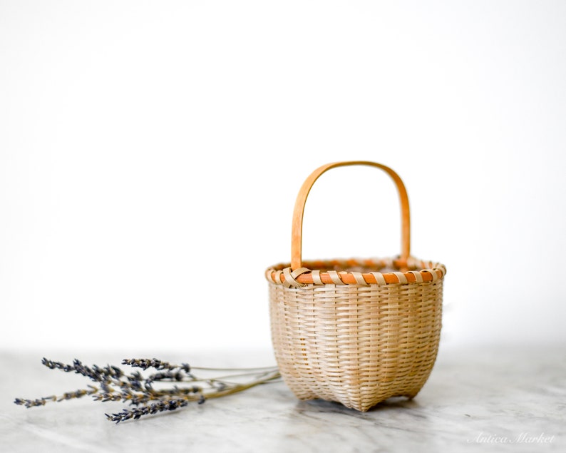 Minature Handwoven Shaker Basket image 1