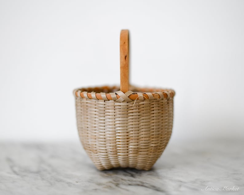 Minature Handwoven Shaker Basket image 3