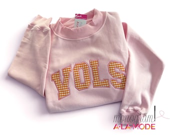 VOLS Mock Neck Satin Stitched Sweatshirt Size XL , Varsity Style Arched Text Sweatshirt