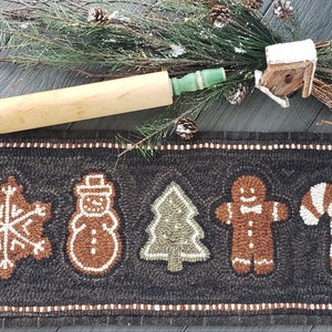 Gingerbread Dreams Primitive Rug Hooking FULL size PAPER PATTERN, Hooked Rug Runner, Christmas Winter Holiday, Snowman Rustic 9.25"X25"