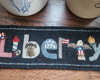 Liberty Rug Hooking Pattern, Patriotic Americana Table Runner (Full Size Paper Pattern