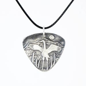 Colgante de grulla pequeña de plata fina Bosque del Apache