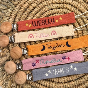 Pacifier Clip Personalized Embroidered Name Pacifier clip Monogrammed Baby Shower Gift Paci Clip with Name Baby Pacifier Clip Personalized