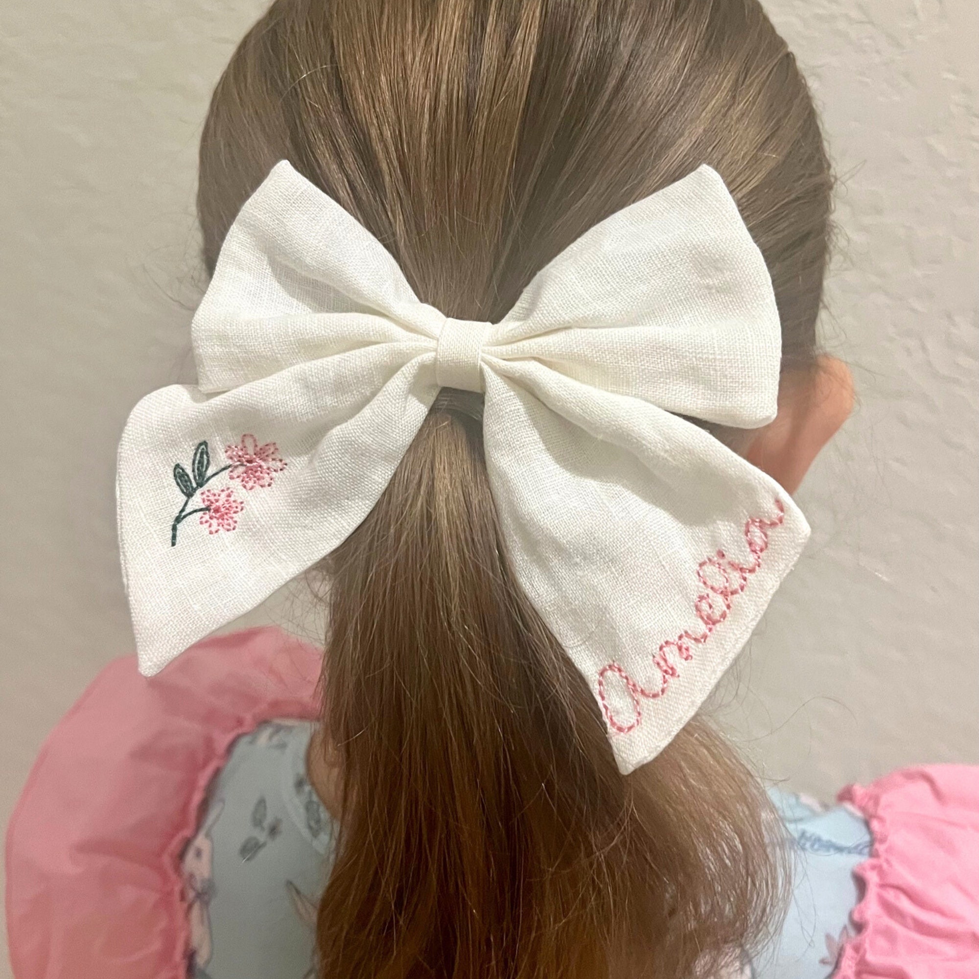 Personalized Bow with Name Linen Hair Bow Embroidered Hair Clip for Girls with Flowers Custom Name Bow Monogrammed Hair Bow Girls Hair Bow