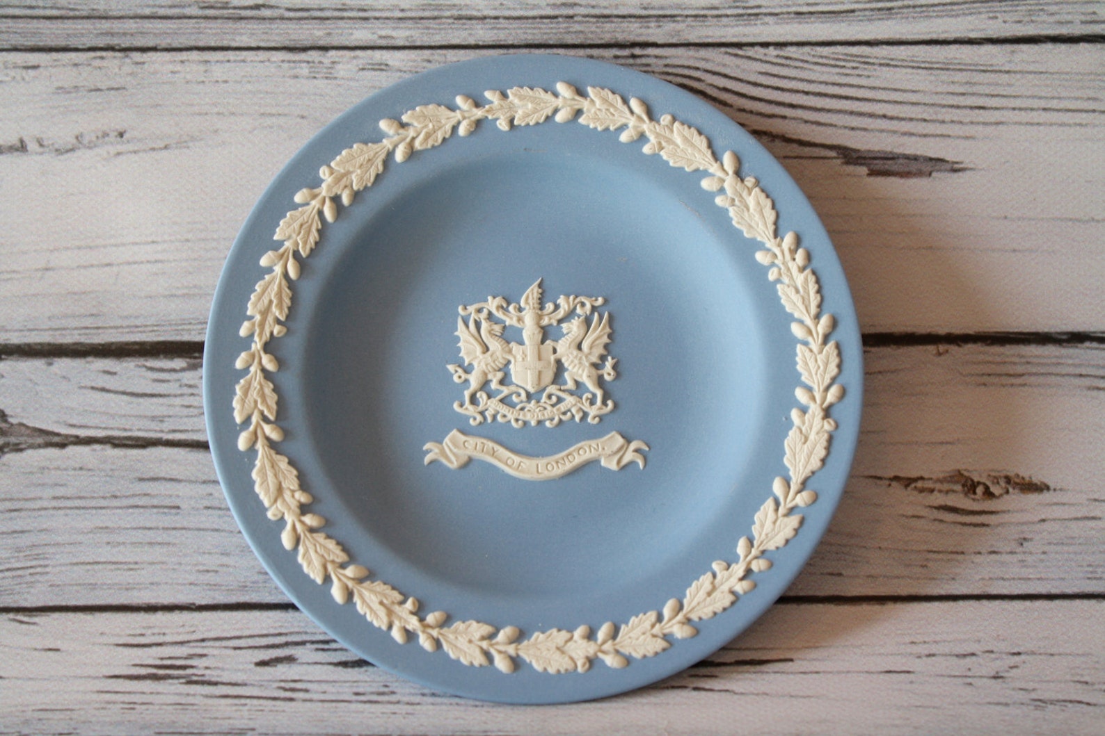 Dish city. Wedgwood Jasperware. Wedgwood Яшмовый фарфор. Веджвуд синий.