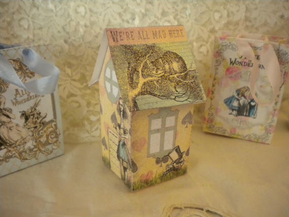 Party 4 Cake Decoration Alice in Wonderland House Table Party 4 Cake Decoration Alice in Wonderland House Table