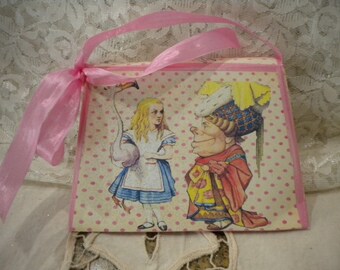 Alice In Wonderland Part Favor / Table Decoration (6)