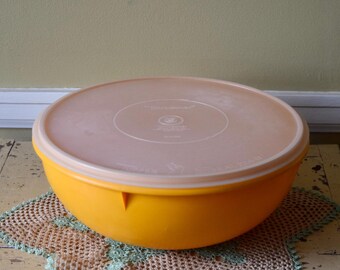 Tupperware Deep Yellow Fix-N-Mix Bowl 26-Cup