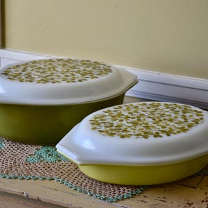 Pyrex Verde 2.5 Quart Casserole Dish with Verde Flowered Lid and 1.5 Quart Yellow Verde Divided Dish With Verde Flowered Lid