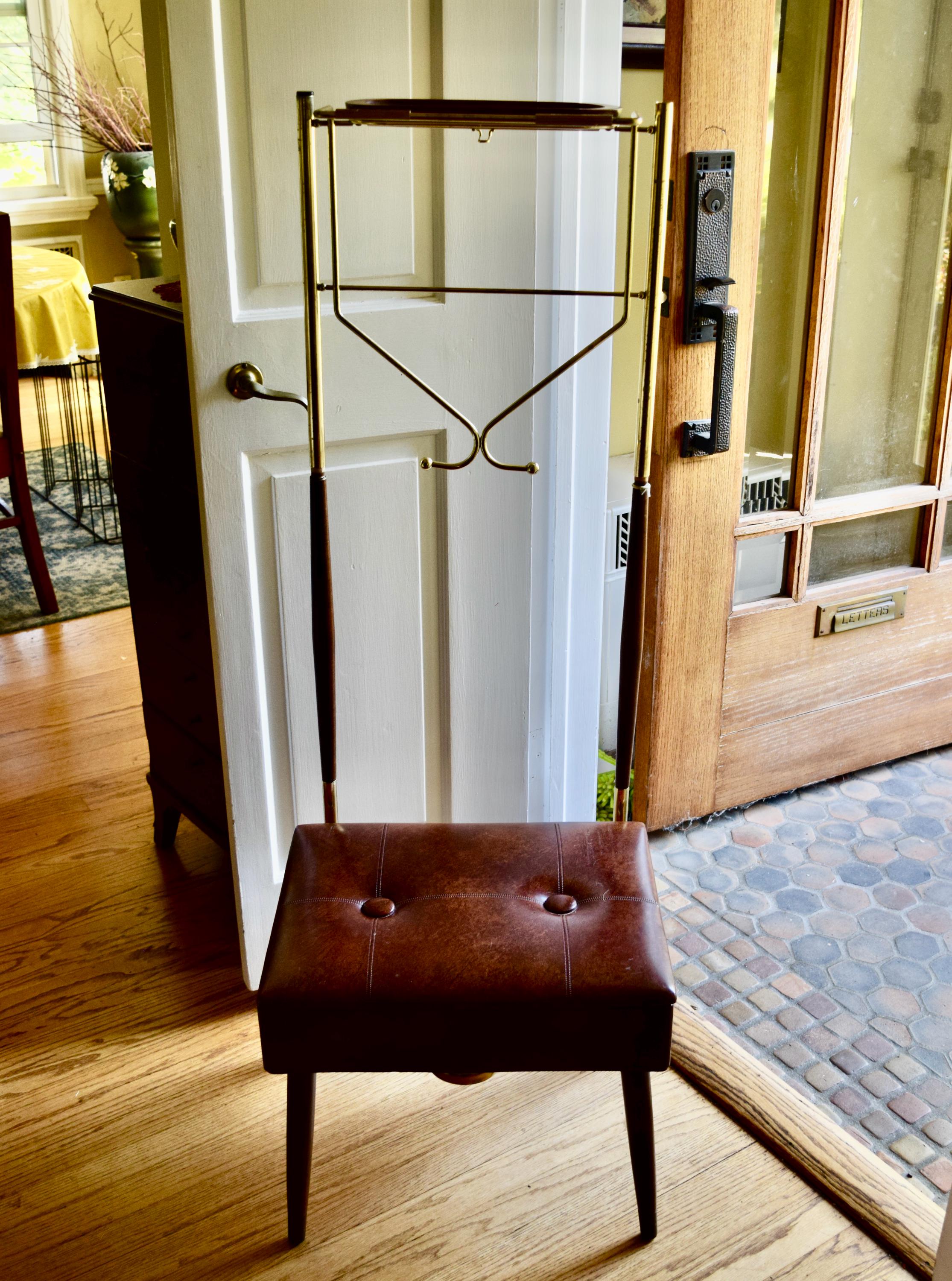 Pearl Wick Butlers Chair Vintage MCM Gentleman's Butler Bench