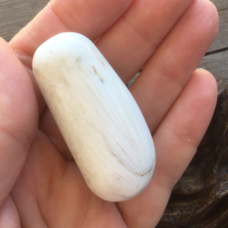 Scolecite MediationPalm Stone Inter-changeable Macramme Necklet ~ Stone of the Heart