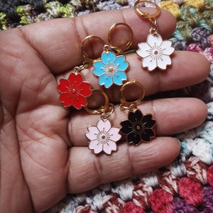 ESM7 Sakura Flower stitch marker progress keeper for both set knitting and crochet ready to ship