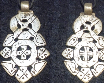 Ethiopian coptic cross, 56x32 mm. both sides shown (C 5)