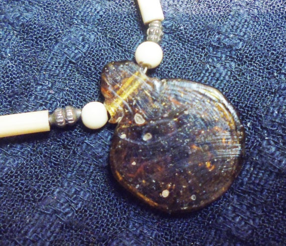 Ancient Roman, 100 AD. glass pendant, lion image,… - image 2