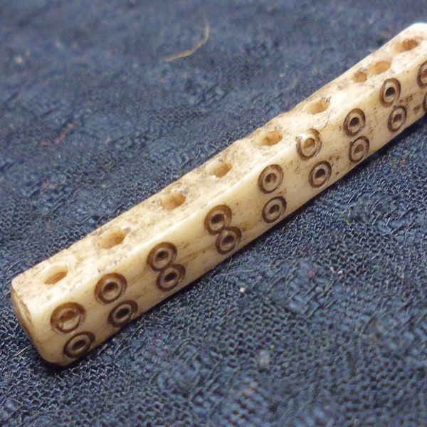 Naga, antique Scrimshaw camel bone bar for 9 multi-strand jewelry.  47mm long, 5x7mm thick. All sides show.