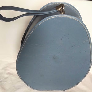 Vintage Blue Case, Vintage Shoe Suitcase, Vtg Oval Case, 1960s Blue Travel Case, Blue Make Up Bag, Vtg Suitcase, Vintage Luggage