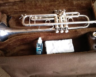 Bach Stradivarius 37 B Trumpet and Case, Vintage Trumpet and Case