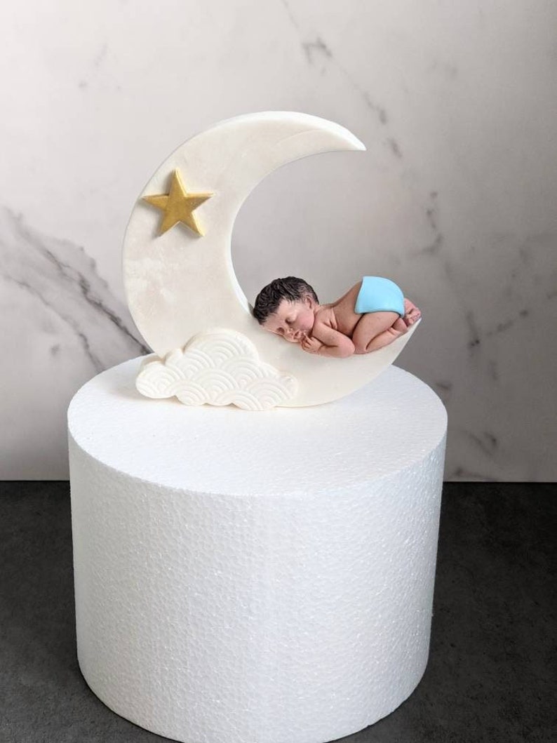 Fondant Baby and Moon cake topper image 1