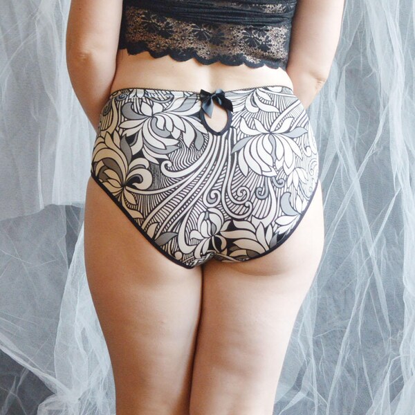 Floral high waist panties with a graphic floral print Plus size knickers Queen lingerie Floral plus size lingerie High waist knickers