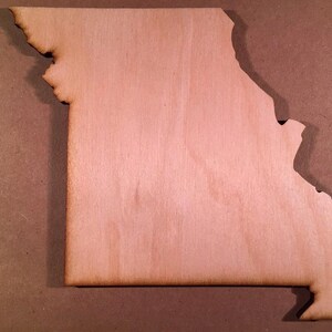 Missouri Wood Cutout Shape – Show-Me State Sign for Crafts, Wall Art, Home Decor