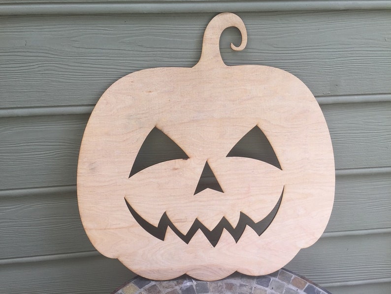 5mm Thick Plywood Unfinished Small Happy Face Pumpkin Wood Cutout