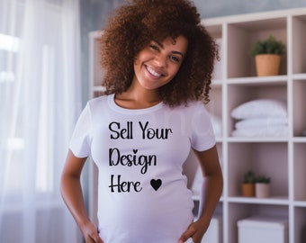 Schwarze Frau Mockup, afroamerikanisches Modell, weißes Mutterschaft Tshirt Mockup, Schwangerschaft Stock Photo, Verwendung für Clipart PNG SVG Design