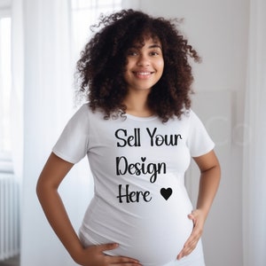Czarna kobieta makieta, modelka afroamerykańska, biała koszulka ciążowa makieta, zdjęcie stockowe baby shower w ciąży, do clipartów PNG SVG Design