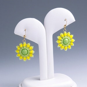 Yellow flower earrings, yellow green earrings, spring flowr earrings, beaded flower earrings, floral earrings for women, 375