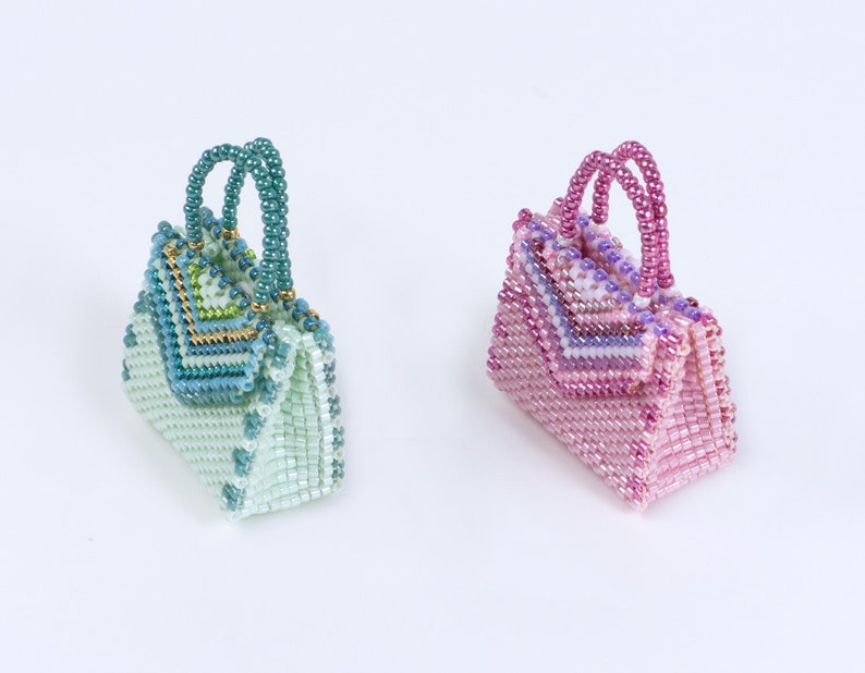 Bead Pattern for bag charm, peyote pattern with delica beads, gusset bag with striped embellishment ept280-1, bag-pattern image 5