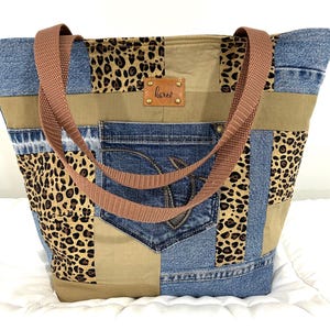 Sac fourre-tout en denim fait main.