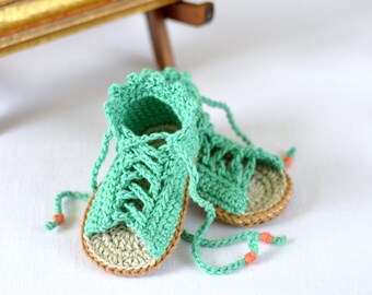 crochet baby flower sandals