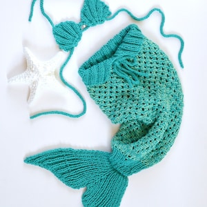 KNITTING PATTERN Baby Mermaid Tail Blanket 5 Sizes, newborn-1 month, 2-6 months, 6-12 months, 12-18 months, 18-24 months with Bikini Top