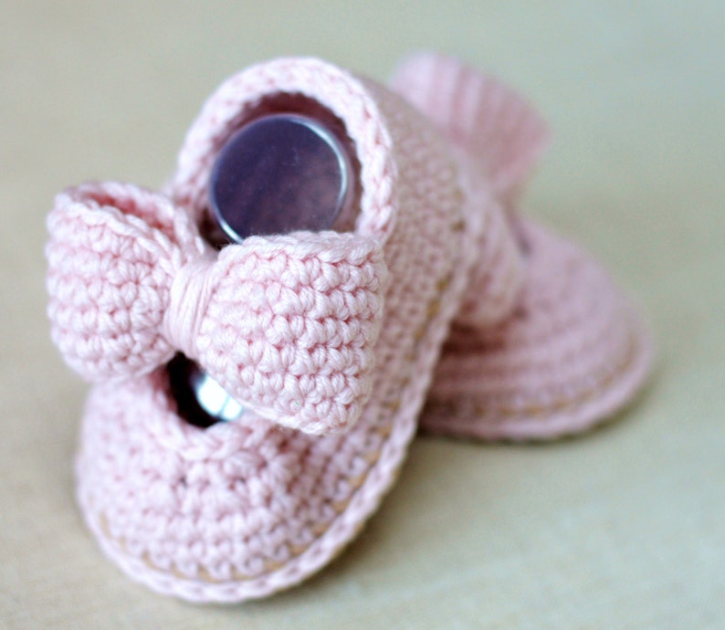 Baby Shoes Crochet Pattern / Baby headband Crochet Pattern / 3 Sizes / Easy Booties Crochet Pattern PDF image 2