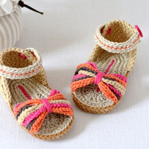 CROCHET PATTERN Baby Sandals Paris Style Baby Shoes Easy Crochet Pattern Photo Tutorial Digital File Instand Download image 4