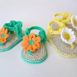 CROCHET PATTERN Baby Sandals with Flowers Easy Baby Booties Pattern 3 Sizes Easy Photo Tutorial Digital File  Instant Download