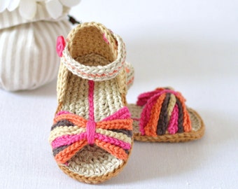 Crochet Baby Sandals Pattern: Paris Style Booties (Digital File)