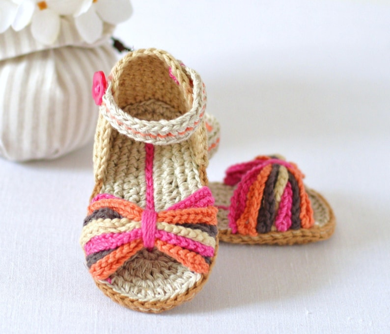 CROCHET PATTERN Baby Sandals Paris Style Baby Shoes Easy Crochet Pattern Photo Tutorial Digital File Instand Download image 1