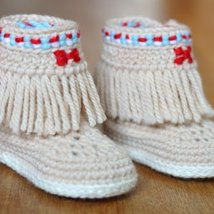 CROCHET PATTERN Baby Moccasin Booties with Fringes- sizes 3-6 months, 6-9 months, 9-12 months - PDF Instant Download- easy booties pattern