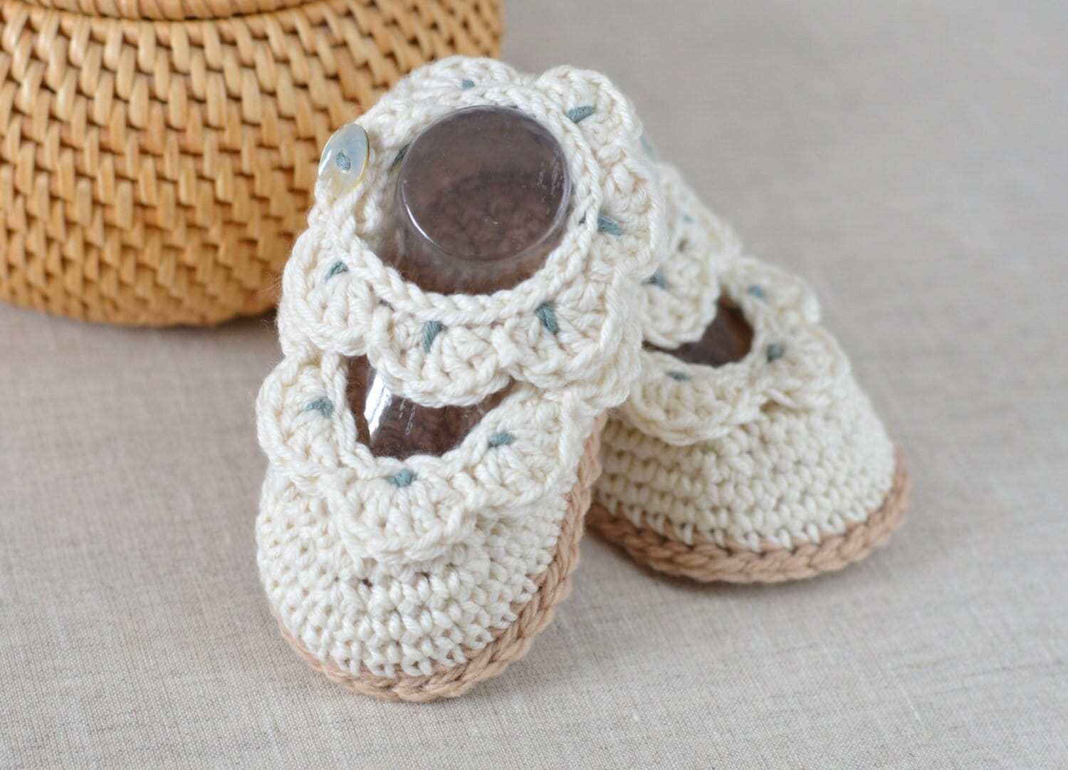 40 Baby Sandal Crochet Patterns for Sweet Summer Shoes, Gifts, and Keepsake Photos 18 Crochet Baby Sandals Pattern: Scalloped Booties