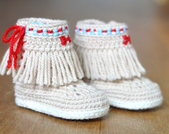 CROCHET PATTERN Moccasin Fringe Booties in 3 Sizes Photo Tutorial Easy Baby Shoes Pattern Instant Download Digital File