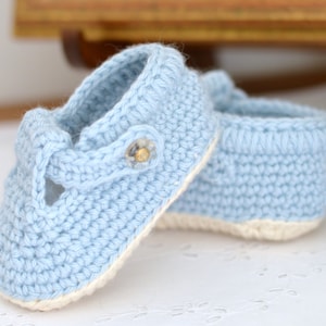 Baby T-Bar Booties Crochet Pattern: Classic Style (Digital Download)