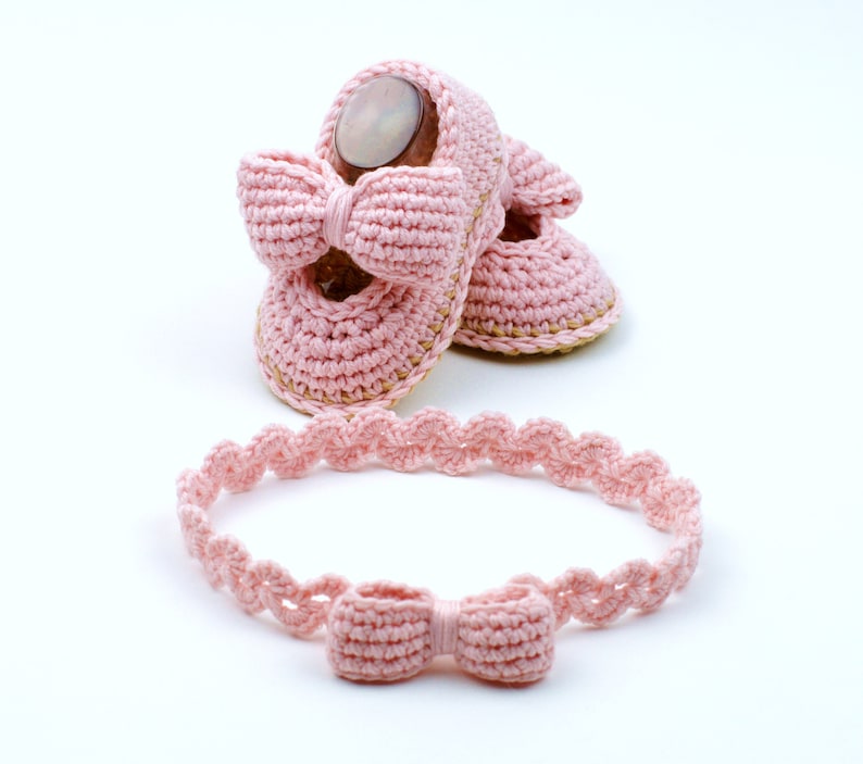Baby Shoes Crochet Pattern / Baby headband Crochet Pattern / 3 Sizes / Easy Booties Crochet Pattern PDF image 1