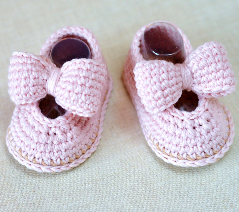 Baby Shoes Crochet Pattern / Baby headband Crochet Pattern / 3 Sizes / Easy Booties Crochet Pattern PDF image 4