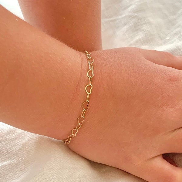 Girls Heart Link Bracelet, Toddler Trendy Dainty Gold Heart Bracelet, Baby Bracelet, Child Jewelry Birthday Gift, Gift for Daughter
